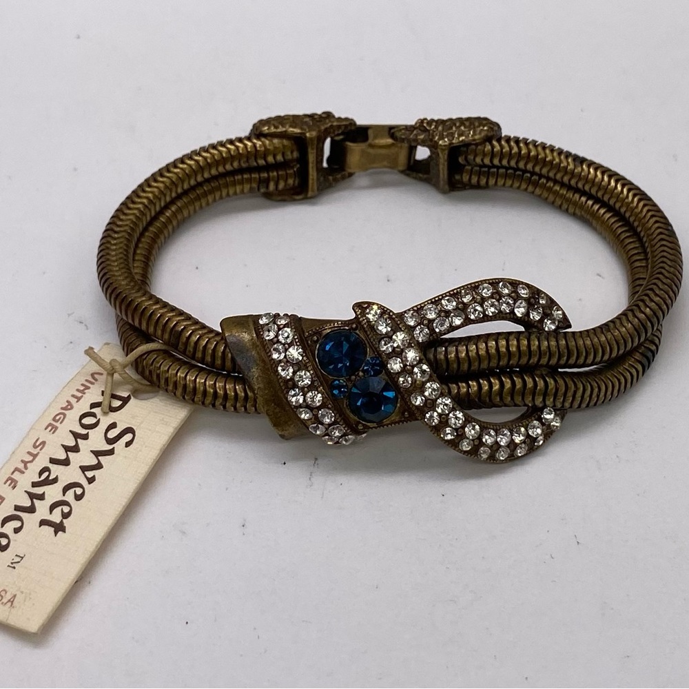 Sweet Romance Vintage Style Bracelet